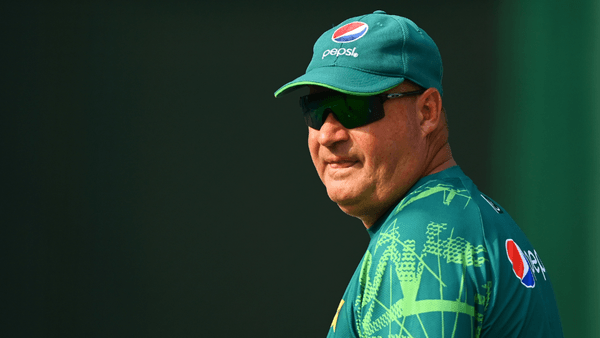 mickey-arthur-i-continually-witness-pakistan-cricket-nailing-itself-in-the-foot.Click to read full article.