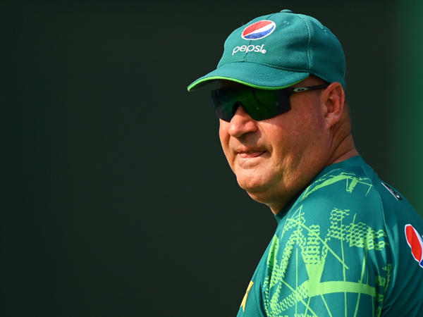 mickey-arthur-i-continually-witness-pakistan-cricket-nailing-itself-in-the-foot.Click to read full article.