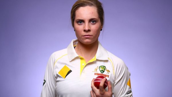 sophie-molineux-ashes-test.Click to read full article.