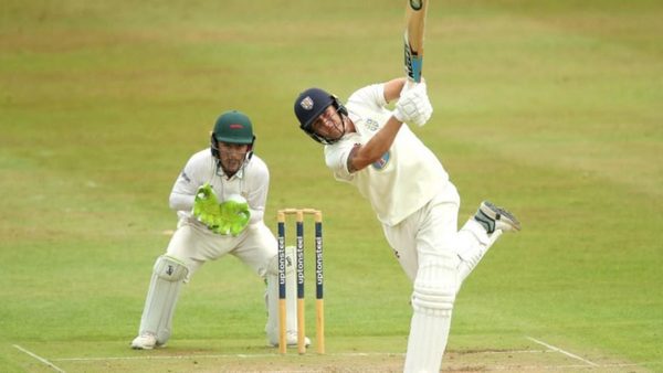 declaration-bowling-an-insult-to-first-class-cricket-or-a-justifiable-tactic.Click to read full article.