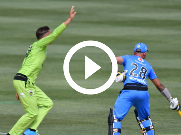 watch-batsman-gets-run-out-at-both-ends-in-bbl.Click to read full article.