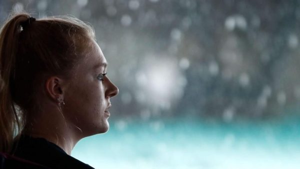 sarah-glenn-suspects-getting-covid-19-from-drunk-man-who-bumped-into-her.Click to read full article.