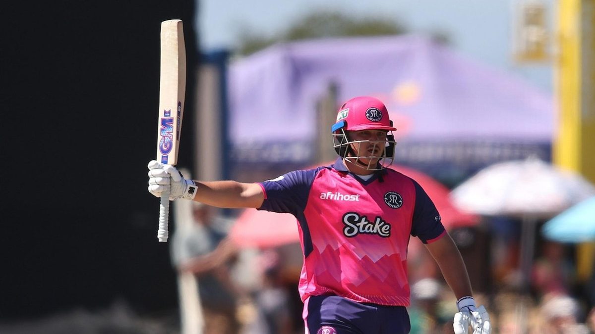 On SA20 debut on Saturday (January 11), 18-year-old Lhuan-dre Pretorius stole the show during Paarl Royals' run chase against Sunrisers Eastern Cape. Here's all you need to know about the youngster.