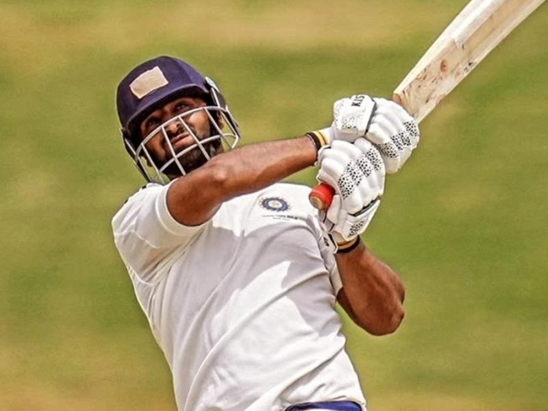 90-7-to-272-7-uncapped-indian-quick-auqib-nabi-blasts-64-ball-century-from-no8-to-pull-off-heist-in-vijay-hazare-trophy.Click to read full article.