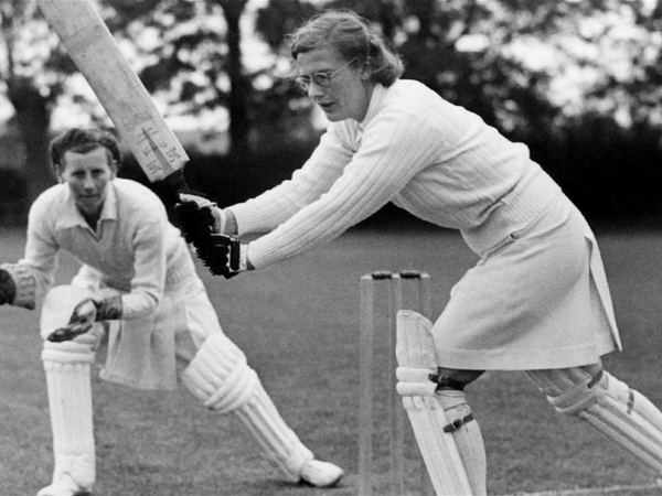 womens-cricket-during-the-war-military-advance.Click to read full article.