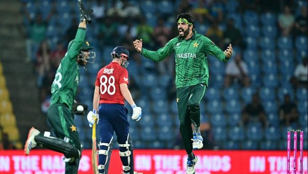 two-elbow-pakistan-spinner-usman-tariq-joins-county-side-warwickshire-for-t20-blast.Click to read full article.