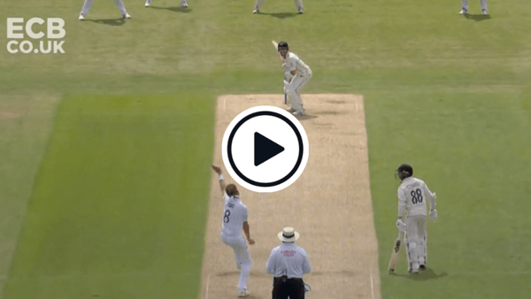 watch-big-in-swinger-then-sucker-ball-stuart-broad-perfectly-sets-up-kane-williamson.Click to read full article.