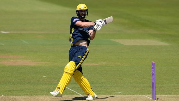 james-vince-joe-denly-sydney-sixers.Click to read full article.