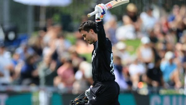 new-zealand-batter-ruled-out-of-second-pakistan-odi-replacement-named.Click to read full article.