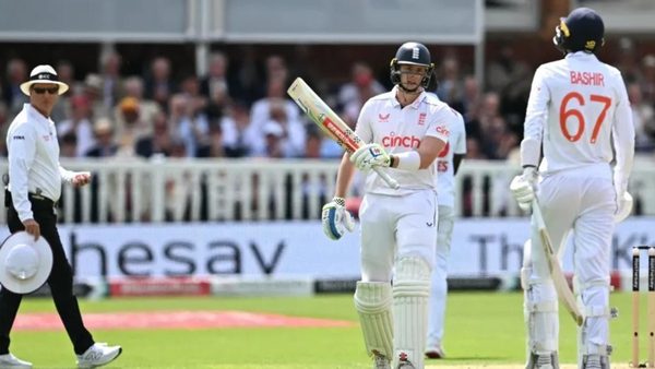 jamie-smith-ticks-through-the-gears-to-cap-off-englands-stroll.Click to read full article.