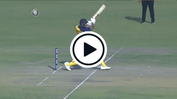 watch-shahrukh-khan-does-a-dhoni-with-match-winning-last-ball-six-in-incredible-finish-to-smat-2021-final.Click to read full article.