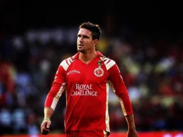 when-pietersen-took-the-new-ball-in-an-ipl-match-against-mccullum-and-gayle.Click to read full article.