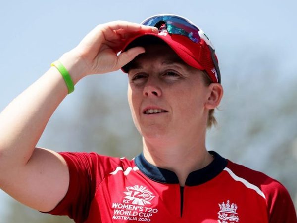 heather-knight-sophia-dunkley-sign-up-to-be-nhs-volunteer-responders.Click to read full article.