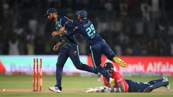 seventeen-years-of-drama-packed-into-four-t20is-thank-you-karachi.Click to read full article.