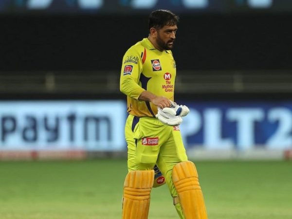 throat-starts-to-get-dry-dhoni-gives-peculiar-explanation-for-delays.Click to read full article.