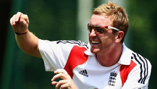 how-paul-collingwood-wound-up-david-hussey-before-the-2010-world-t20-final.Click to read full article.