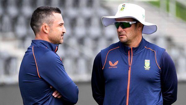 neil-manthorp-south-africa-gear-up-for-the-most-important-test-series-in-their-history.Click to read full article.