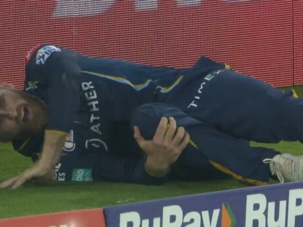 kane-williamson-completes-spectacular-six-save-leaves-field-injured-awkward-landing-knee.Click to read full article.