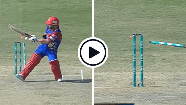 watch-matthew-wade-attempts-scoop-loses-off-stump-94mph-ihsanullah-ripper-psl.Click to read full article.