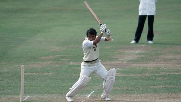 the-opposition-player-who-wanted-gavaskar-complete-century.Click to read full article.