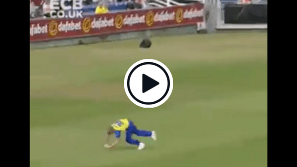 watch-ben-stokes-takes-superb-tumbling-catch-on-t20-blast-return.Click to read full article.