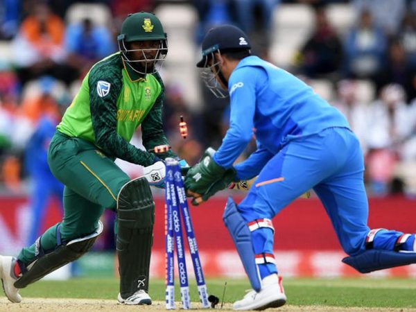 sunil-gavaskar-ms-dhoni-gloves-row-will-not-blur-indias-focus.Click to read full article.