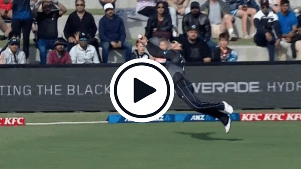 watch-glenn-phillips-caps-off-record-breaking-day-with-incredible-boundary-catch.Click to read full article.