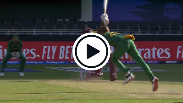 watch-anrich-nortje-cleans-up-andre-russell-with-pinpoint-92mph-yorker.Click to read full article.
