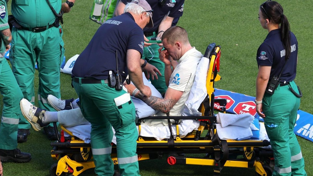 New Zealand quick Blair Tickner suffered an injury scare in his first Test for nearly two years.