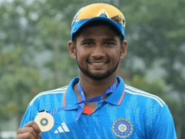 sarfraz-khans-brother-musheer-khan-blasts-47-ball-127-in-under-19-game.Click to read full article.