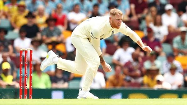 stokes-bowling-up-there-with-one-of-the-stupidest-things-ive-seen-on-a-cricket-field.Click to read full article.