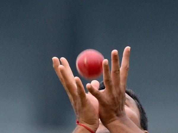 farooq-hamid-pakistan-claims-bowled-110-115-mph.Click to read full article.