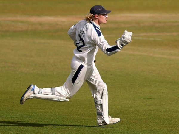 county-middlesex-use-wicketkeeper-harry-duke-as-injury-sub-moments-after-signing-him-on-loan-mid-game.Click to read full article.