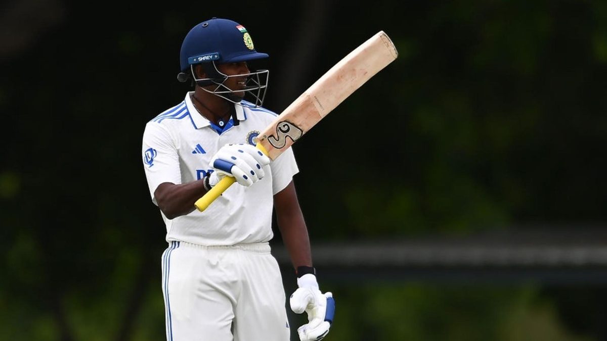 Ex-India coach Ravi Shastri has named three players he feels should be in with a chance of making the India Test squad for the upcoming tour of England.