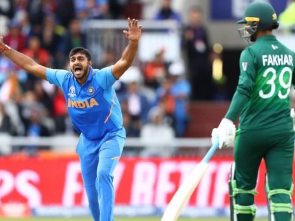 vijay-shankar-recalls-how-a-pakistan-fan-tried-to-rile-up-india-players-ahead-of-2019-world-cup-game.Click to read full article.