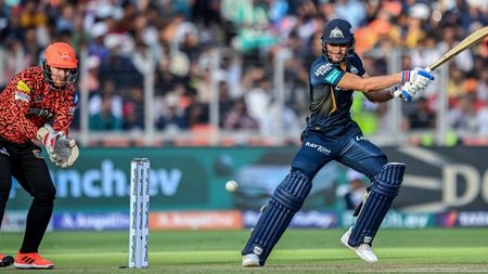 srh-vs-gt-live-score-match-19-todays-ipl-2025-match-playing-xis-pitch-report-toss-team-news.Click to read full article.