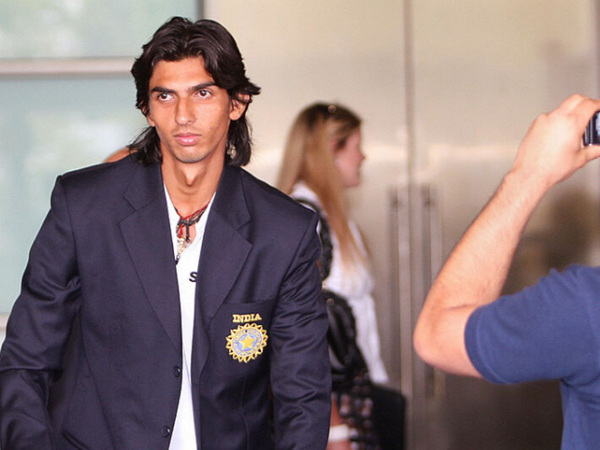 ishant-debut-shoes-borrow-luggage-2007-ireland.Click to read full article.