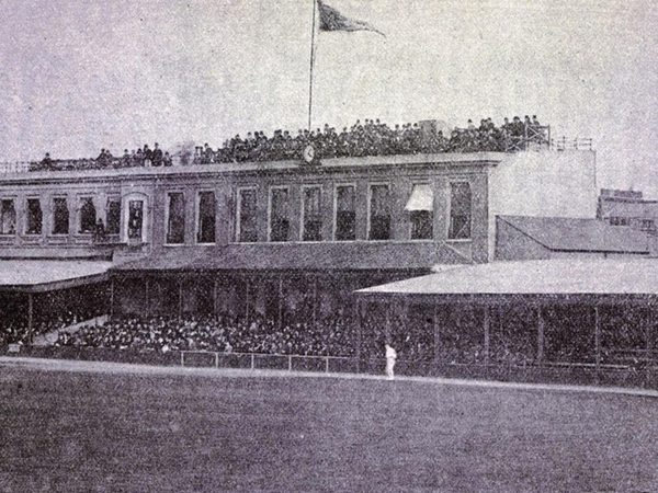 england-v-pakistan-oval-test-match-1954-almanack-report.Click to read full article.