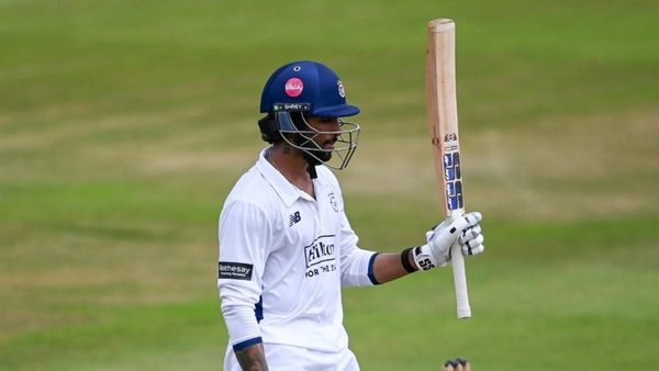 56-off-171-india-white-ball-star-follows-up-county-championship-debut-hundred-battling-half-century.Click to read full article.