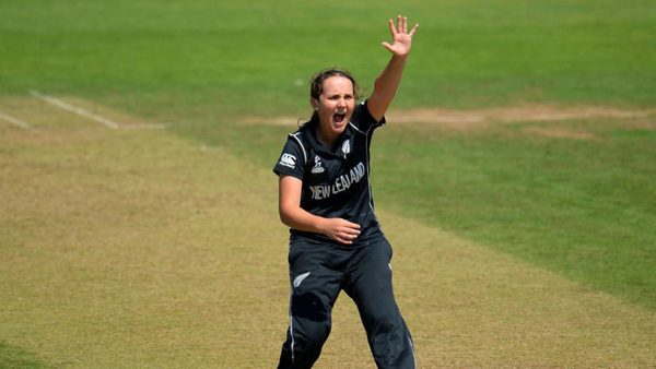 amelia-kerr-double-hundred.Click to read full article.