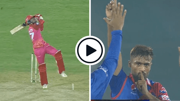 watch-mohammad-amir-islamabad-united-opener-well-directed-bouncer-celebrates-finger-lips.Click to read full article.