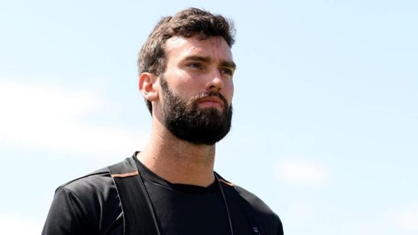 reece-topley-rejects-long-term-sussex-contract-offer.Click to read full article.