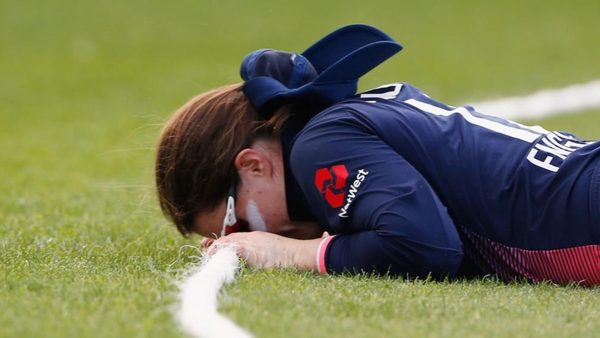 how-tammy-beaumonts-post-wwc17-final-chicken-splurge-ended-badly-for-heather-knight.Click to read full article.