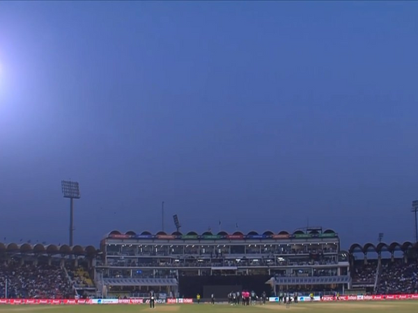 asia-cup-2023-floodlight-failure-leads-to-18-minute-delay-in-pakistan-bangladesh-clash.Click to read full article.