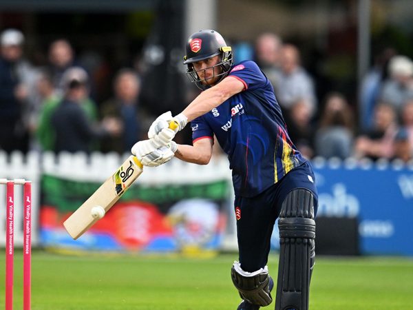 england-test-contender-jordan-cox-blitzes-maiden-t20-century-in-team-record-run-chase.Click to read full article.