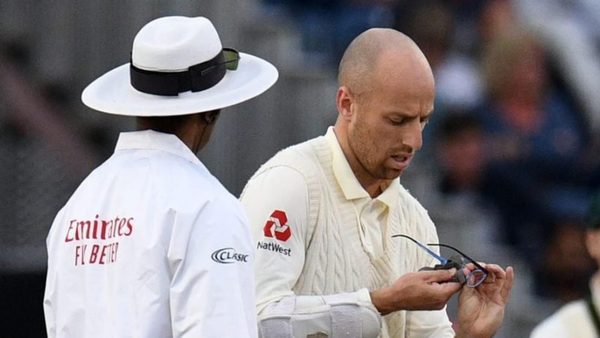 leach-is-becoming-a-laughing-stock-pietersen-slams-england-spinner.Click to read full article.