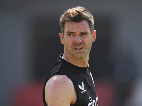 james-anderson-dons-whites-as-emergency-england-fielder-following-wicketkeeper-injury.Click to read full article.