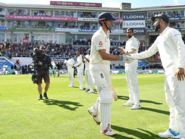 alastair-cook-given-guard-of-honour-by-india-in-final-test.Click to read full article.