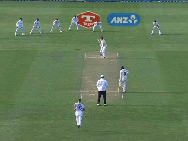 england-employ-nine-catchers-in-umbrella-field-behind-the-bat-in-wellington-test.Click to read full article.