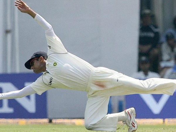dravid-slip-catching-greatest-fielders-simpson-waugh.Click to read full article.
